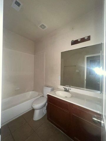 15806 Egret Field Lane, Houston, TX 77049