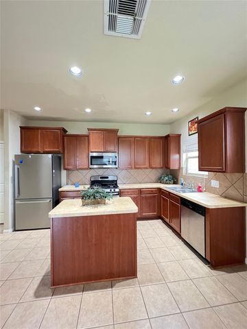 15806 Egret Field Lane, Houston, TX 77049