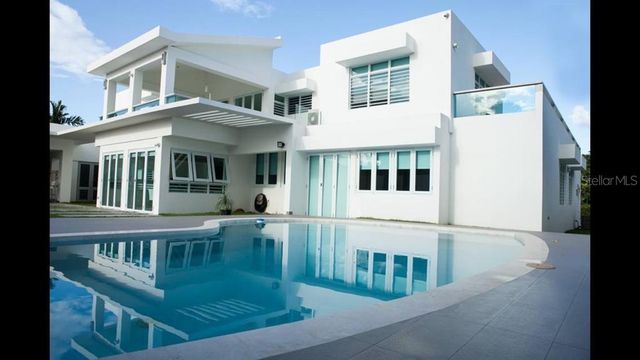 116 TRINITARIA, San Juan, PR 00927