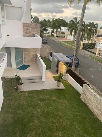 116 TRINITARIA, San Juan, PR 00927