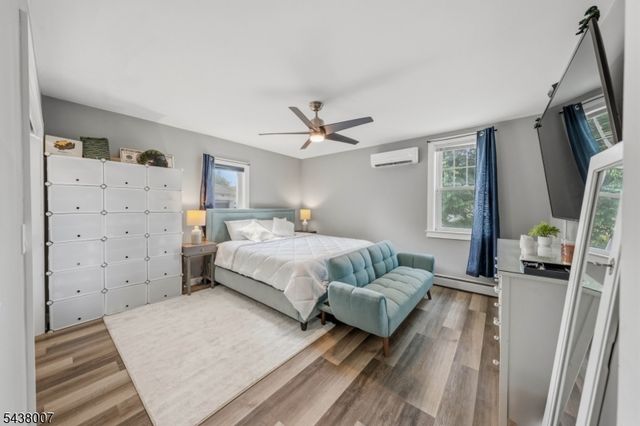 136 Glendale Dr, Ewing Twp., NJ 08618