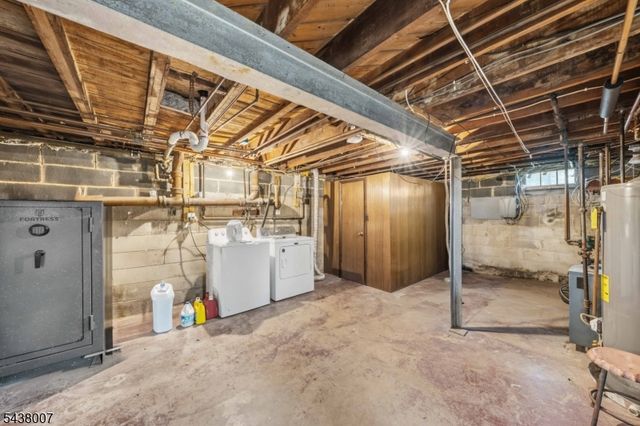 136 Glendale Dr, Ewing Twp., NJ 08618