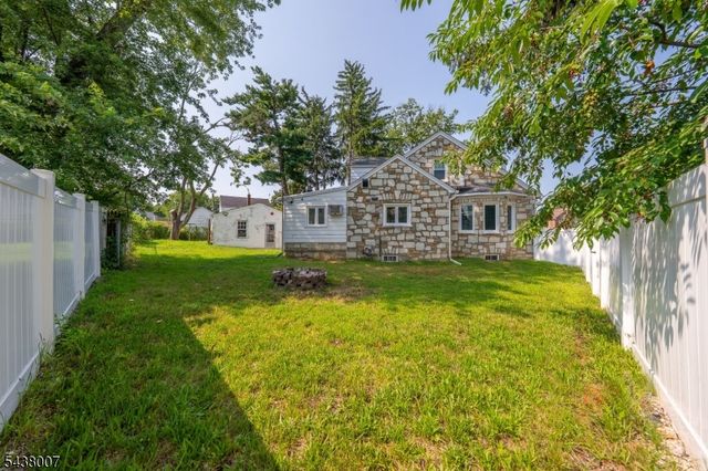 136 Glendale Dr, Ewing Twp., NJ 08618