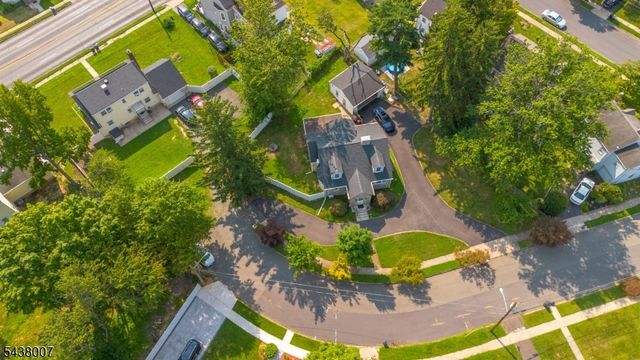 136 Glendale Dr, Ewing Twp., NJ 08618