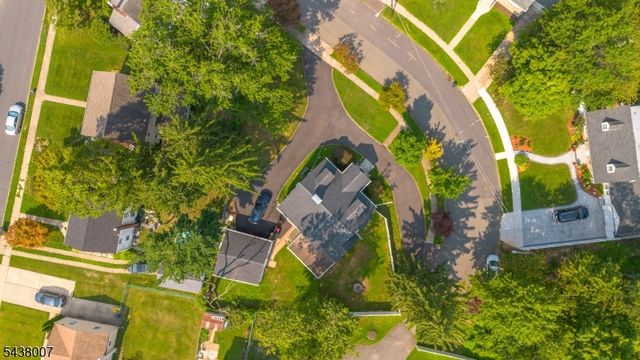 136 Glendale Dr, Ewing Twp., NJ 08618