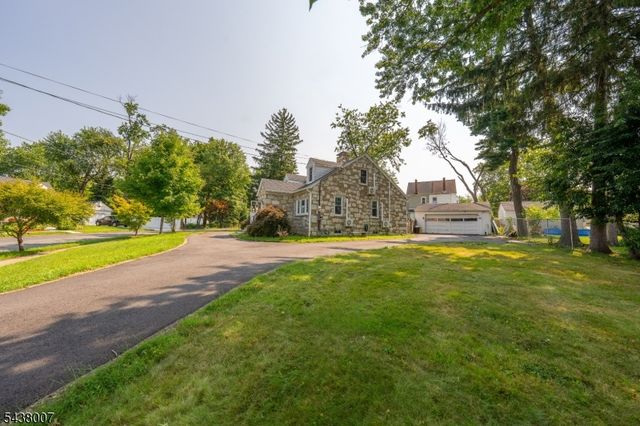 136 Glendale Dr, Ewing Twp., NJ 08618