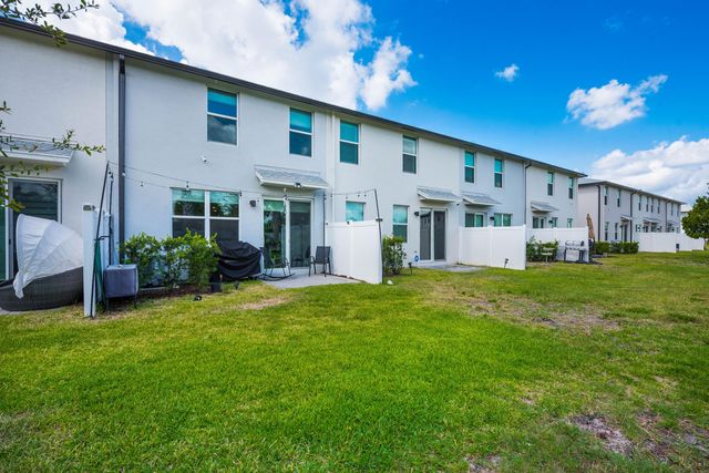 1645 Lindley Street, Mangonia Park, FL 33407