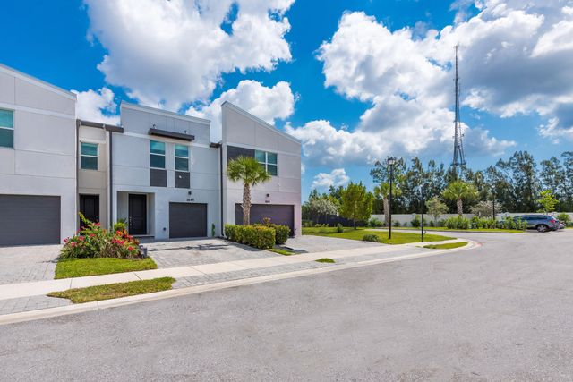 1645 Lindley Street, Mangonia Park, FL 33407