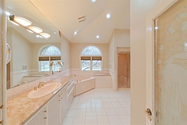 48315 Wadebridge Drive, Canton, MI 48187