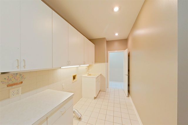 48315 Wadebridge Drive, Canton, MI 48187