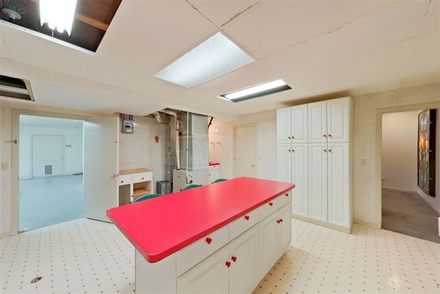 48315 Wadebridge Drive, Canton, MI 48187