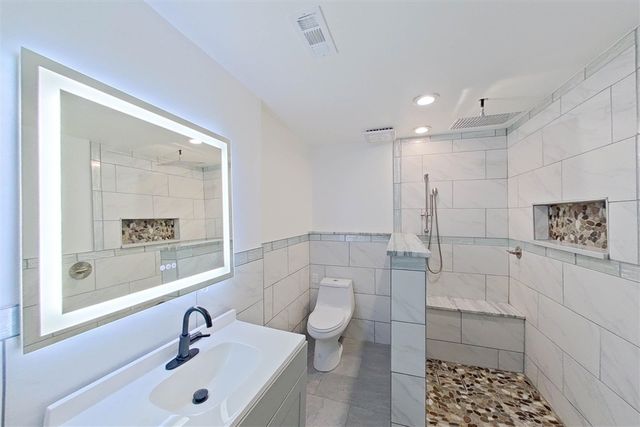 48315 Wadebridge Drive, Canton, MI 48187