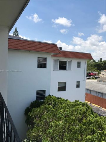 2415 Lincoln St 307, Hollywood, FL 33020