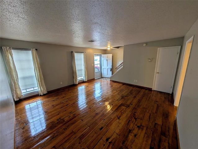 1305 Rebecca Lane, Norman, OK 73072