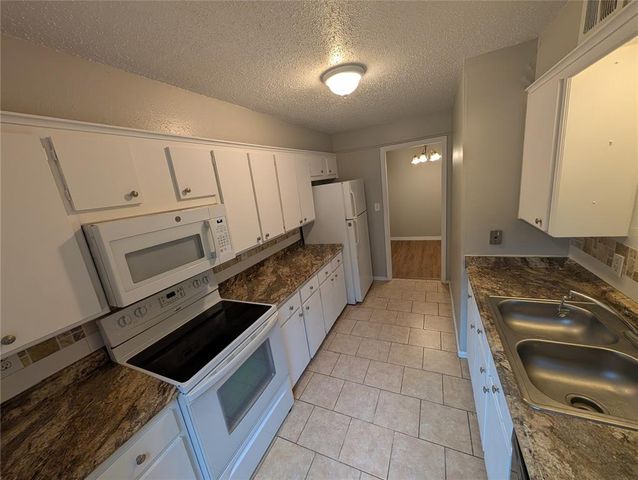 1305 Rebecca Lane, Norman, OK 73072