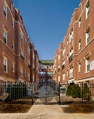 5726 S Blackstone Avenue 1E, Chicago, IL 60637