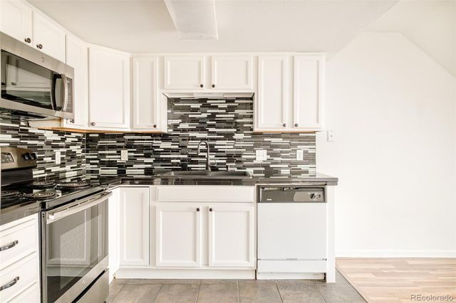 1631 S Deframe Street B5, Lakewood, CO 80228