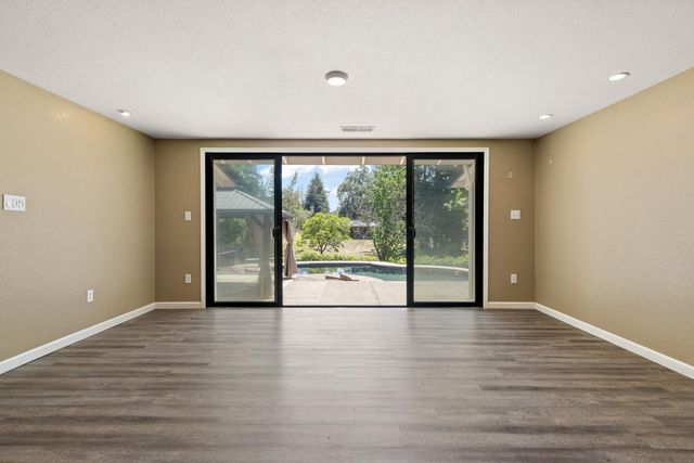 6512 Landis Ave, Carmichael, CA 95608