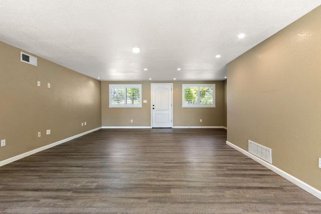6512 Landis Ave, Carmichael, CA 95608