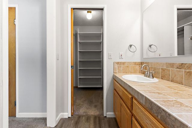 6512 Landis Ave, Carmichael, CA 95608