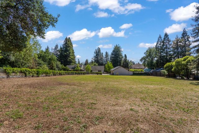 6512 Landis Ave, Carmichael, CA 95608