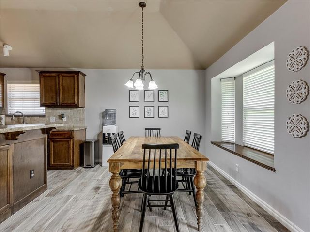 10805 Turtlewood Drive, Midwest City, OK 73130