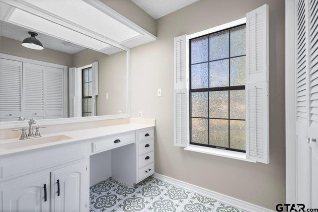 15938 Big Oak Bay, Tyler, TX 75707