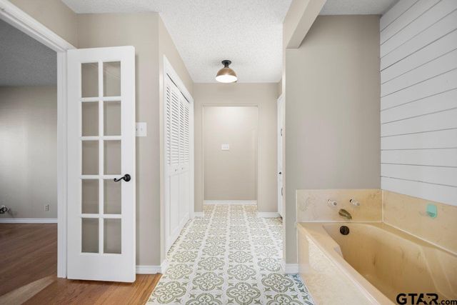 15938 Big Oak Bay, Tyler, TX 75707