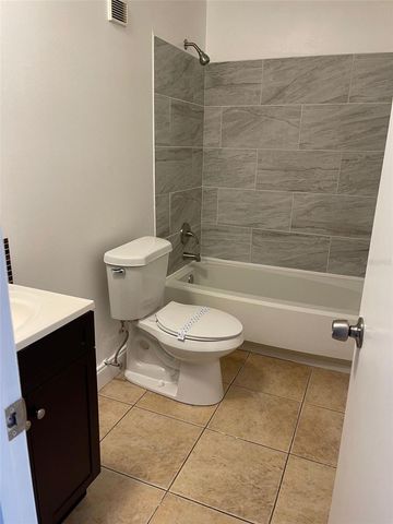 10111 BERRY FIELD COURT, Orlando, FL 32821