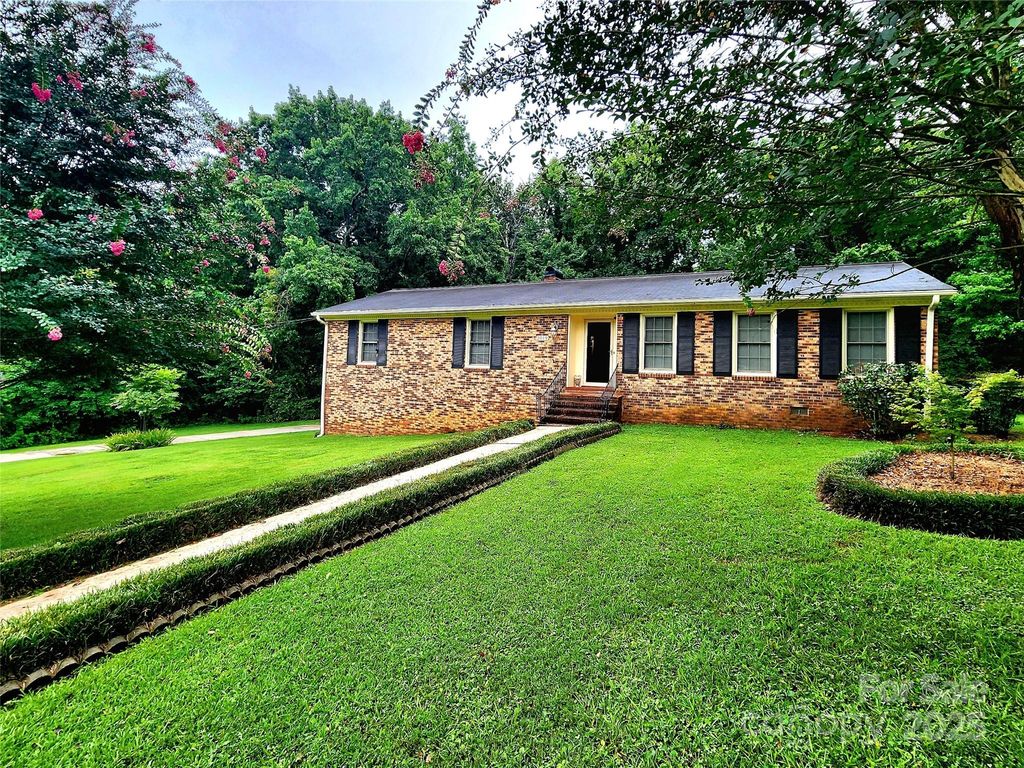 2019 Rhonda Drive, Gastonia, NC 28054