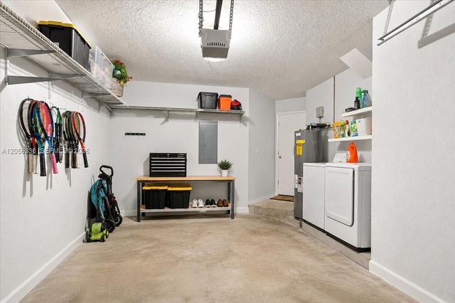 325 Somerset Way, Weston, FL 33326