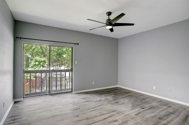 11711 Memorial Drive 572, Houston, TX 77024