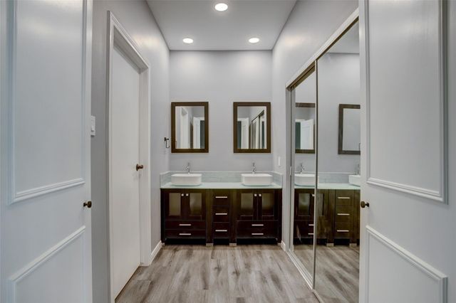 11711 Memorial Drive 572, Houston, TX 77024