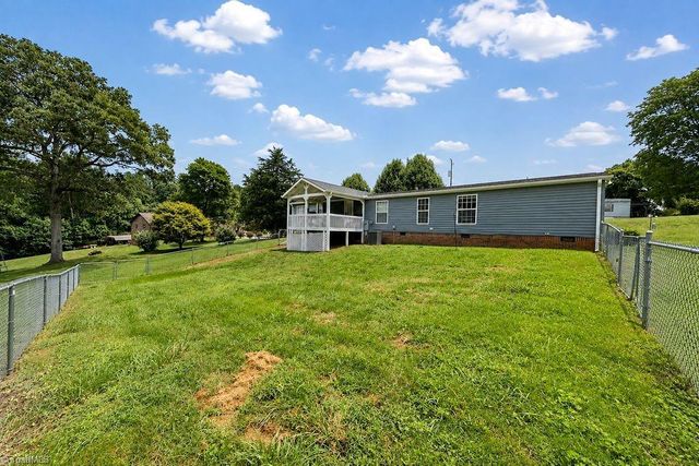 327 E Carter Mill Road, Elkin, NC 28621