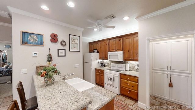 68 Overland Route Street, Ardmore, OK 73401