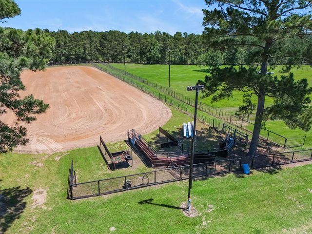 TR 1 Fm 3179, Huntsville, TX 77340