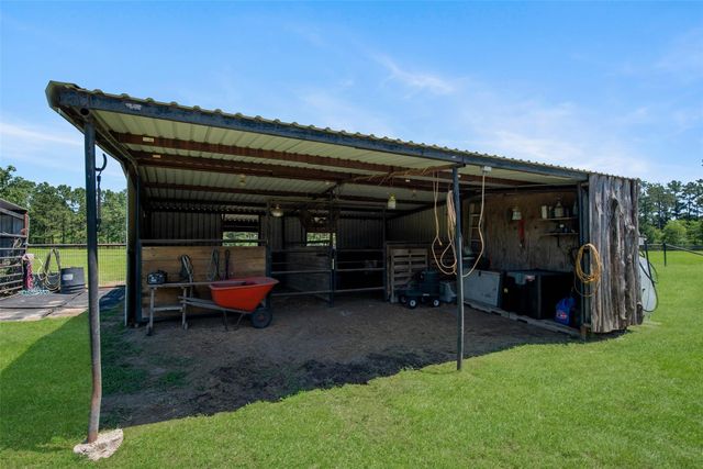TR 1 Fm 3179, Huntsville, TX 77340