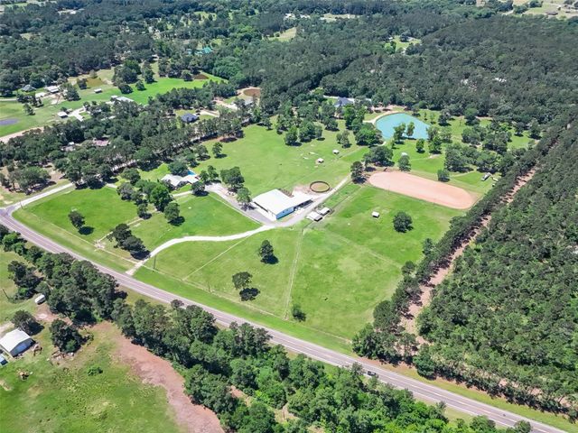 TR 1 Fm 3179, Huntsville, TX 77340