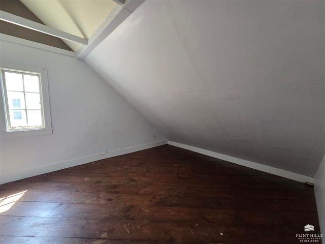 334 W Walnut St, Junction City, KS 66441