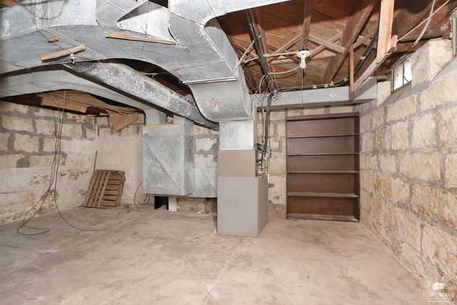 334 W Walnut St, Junction City, KS 66441