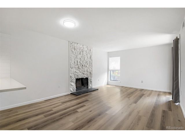 6400 S Dayton St H3, Greenwood Village, CO 80111