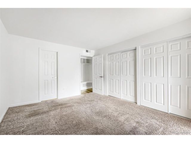 6400 S Dayton St H3, Greenwood Village, CO 80111