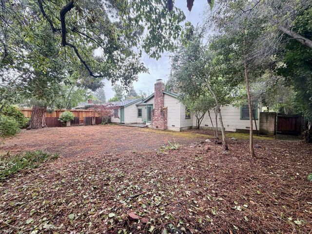 4055 Laguna Way, Palo Alto, CA 94306