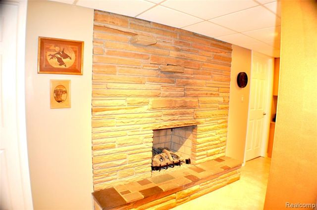 3593 Meadowleigh Lane, Waterford, MI 48329