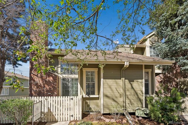 2003 S Helena Street D, Aurora, CO 80013