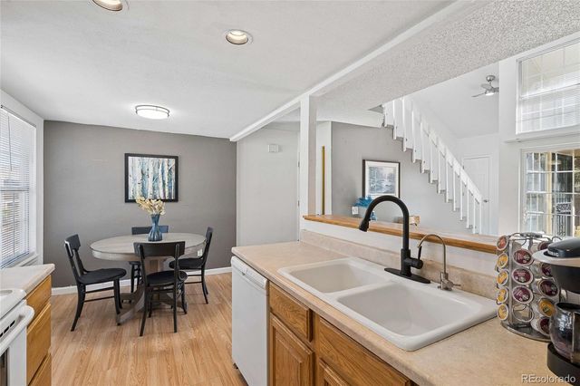 2003 S Helena Street D, Aurora, CO 80013