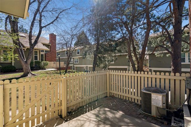 2003 S Helena Street D, Aurora, CO 80013