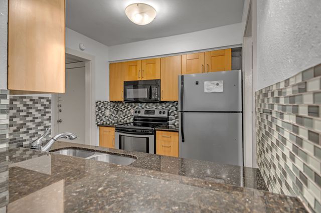 4837 Cedar Springs Road 215, Dallas, TX 75219