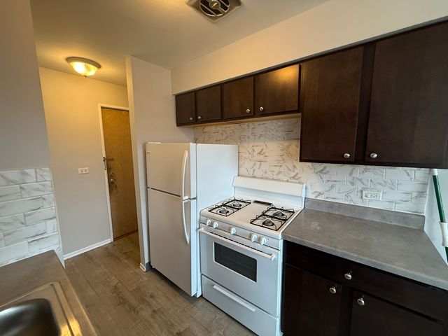 3001 Thatcher Avenue 4F, River Grove, IL 60171