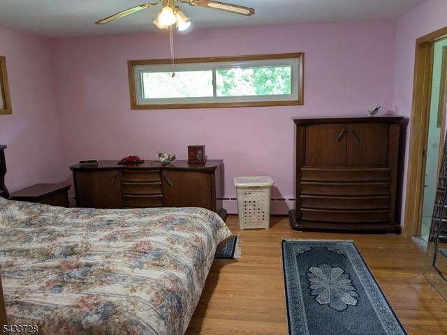 49 Kipp Ave, Elmwood Park Boro, NJ 07407